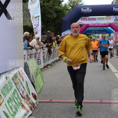 06.09.2026 - CURREX Alsterlauf Strokosch-Dieckow http://msf.ph/oto/10128858 06.09.2026 10:02:29 Ziel 2486, 2488, 2817, 2886, 3062, 3447, 3790, 3858, 3882, 4817, 5075, 5079, 5328, 5517, 5655, 6152, 6174, 6233, 8331 meine-sportfotos.de