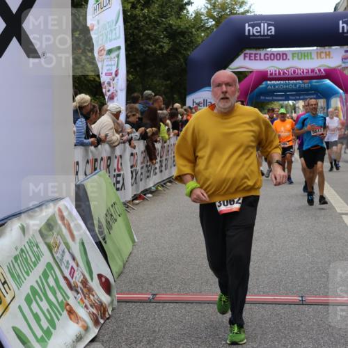 06.09.2026 - CURREX Alsterlauf Strokosch-Dieckow http://msf.ph/oto/10128864 06.09.2026 10:02:29 Ziel 2486, 2488, 2817, 2886, 3062, 3447, 3790, 3858, 3882, 4817, 5075, 5079, 5328, 5517, 5655, 6152, 6174, 6233, 8331 meine-sportfotos.de