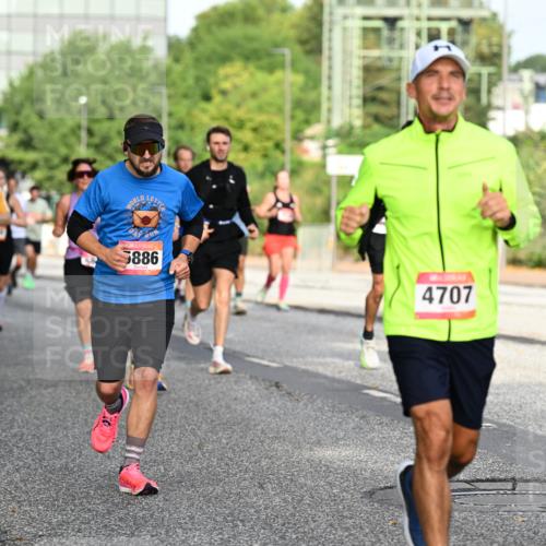 06.09.2026 - CURREX Alsterlauf Dr. Thomas Lammeyer http://msf.ph/oto/10128899 06.09.2026 09:49:58 Laufen 3395, 5886, 4707 meine-sportfotos.de