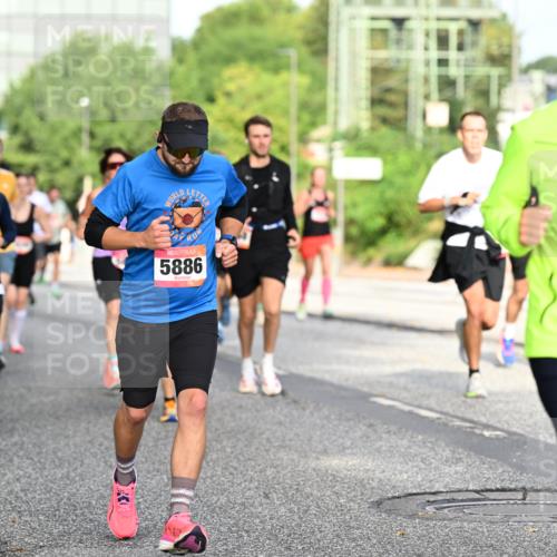 06.09.2026 - CURREX Alsterlauf Dr. Thomas Lammeyer http://msf.ph/oto/10128904 06.09.2026 09:49:59 Laufen 339, 5886, 4707 meine-sportfotos.de