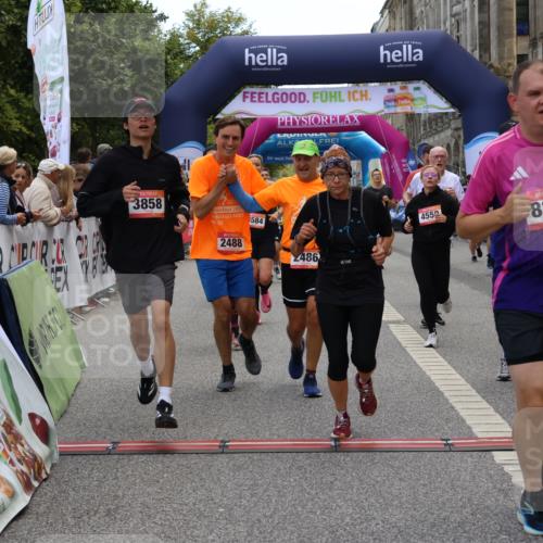 06.09.2026 - CURREX Alsterlauf Strokosch-Dieckow http://msf.ph/oto/10128916 06.09.2026 10:02:34 Ziel 2135, 2304, 2486, 2488, 2817, 2886, 3042, 3062, 3089, 3532, 3584, 3790, 3858, 3882, 4173, 4285, 4325, 4550, 4594, 4624, 5379, 5517, 5908, 6152, 6174, 6203, 6233, 8268, 8331 meine-sportfotos.de