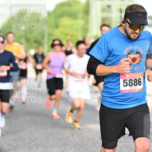 06.09.2026 - CURREX Alsterlauf Dr. Thomas Lammeyer http://msf.ph/oto/10128917 06.09.2026 09:50:00 Laufen 5886 meine-sportfotos.de