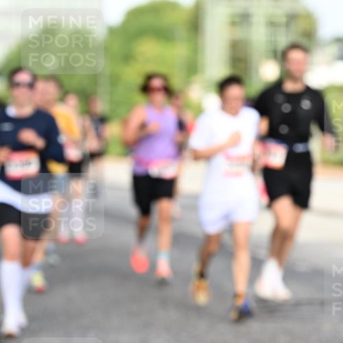 06.09.2026 - CURREX Alsterlauf Dr. Thomas Lammeyer http://msf.ph/oto/10128921 06.09.2026 09:50:01 Laufen  meine-sportfotos.de