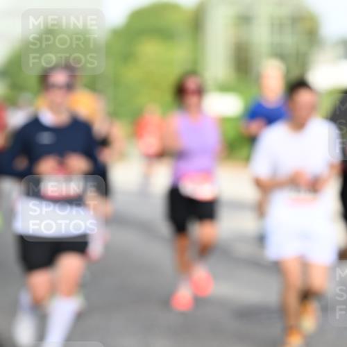 06.09.2026 - CURREX Alsterlauf Dr. Thomas Lammeyer http://msf.ph/oto/10128928 06.09.2026 09:50:01 Laufen  meine-sportfotos.de