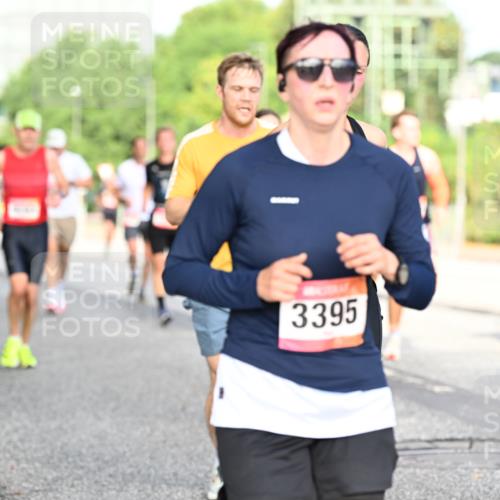 06.09.2026 - CURREX Alsterlauf Dr. Thomas Lammeyer http://msf.ph/oto/10128943 06.09.2026 09:50:02 Laufen 3395, 583 meine-sportfotos.de