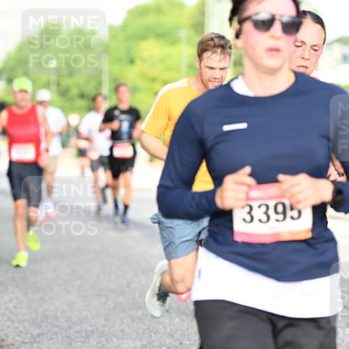 06.09.2026 - CURREX Alsterlauf Dr. Thomas Lammeyer http://msf.ph/oto/10128946 06.09.2026 09:50:03 Laufen 3395 meine-sportfotos.de