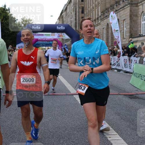 06.09.2026 - CURREX Alsterlauf Strokosch-Dieckow http://msf.ph/oto/10128950 06.09.2026 09:49:51 Ziel 2180, 2609, 2870, 3063, 3113, 3223, 3368, 4112, 4161, 4212, 4428, 4532, 4932, 5346, 5902, 6323, 8337 meine-sportfotos.de