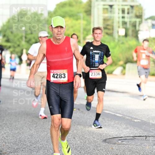 06.09.2026 - CURREX Alsterlauf Dr. Thomas Lammeyer http://msf.ph/oto/10128970 06.09.2026 09:50:05 Laufen 4283, 10, 2336 meine-sportfotos.de