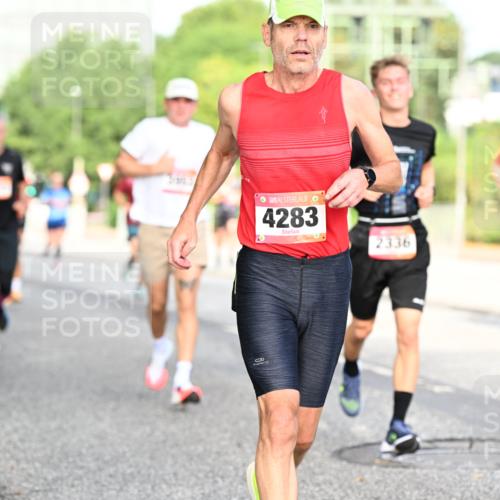 06.09.2026 - CURREX Alsterlauf Dr. Thomas Lammeyer http://msf.ph/oto/10128975 06.09.2026 09:50:06 Laufen 4283, 2336 meine-sportfotos.de