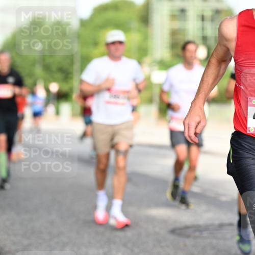 06.09.2026 - CURREX Alsterlauf Dr. Thomas Lammeyer http://msf.ph/oto/10128982 06.09.2026 09:50:06 Laufen 4283 meine-sportfotos.de