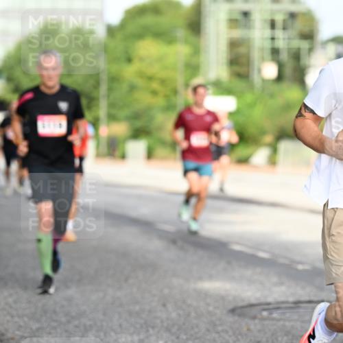 06.09.2026 - CURREX Alsterlauf Dr. Thomas Lammeyer http://msf.ph/oto/10128999 06.09.2026 09:50:08 Laufen 3953 meine-sportfotos.de