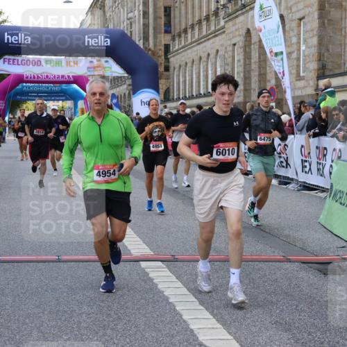 06.09.2026 - CURREX Alsterlauf Strokosch-Dieckow http://msf.ph/oto/10129047 06.09.2026 09:49:58 Ziel 2094, 2814, 2823, 3492, 4142, 4161, 4428, 4532, 4932, 4951, 4954, 5346, 5744, 6010, 6157, 6475 meine-sportfotos.de