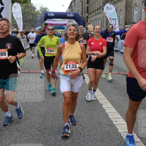 06.09.2026 - CURREX Alsterlauf Strokosch-Dieckow http://msf.ph/oto/10129058 06.09.2026 10:02:40 Ziel 2135, 2304, 2486, 2488, 2702, 2954, 3028, 3042, 3089, 3221, 3222, 3532, 3584, 3790, 3858, 3882, 4173, 4263, 4285, 4325, 4550, 4594, 4624, 5379, 5908, 6120, 6174, 6203, 6219, 6431, 8121, 8147, 8244, 8268, 8305, 8331 meine-sportfotos.de
