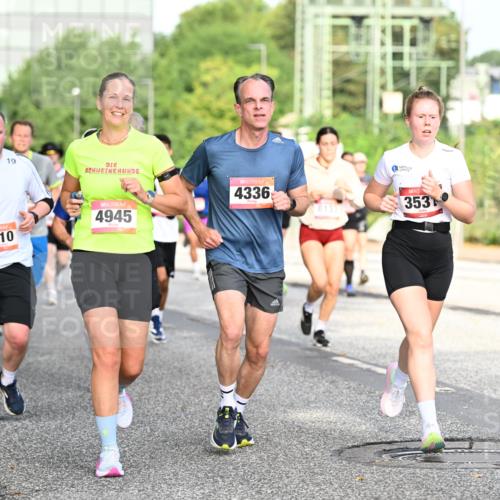 06.09.2026 - CURREX Alsterlauf Dr. Thomas Lammeyer http://msf.ph/oto/10129064 06.09.2026 09:50:15 Laufen 19, 5110, 4945, 4336, 8133, 353 meine-sportfotos.de