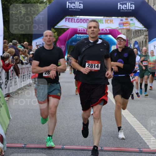 06.09.2026 - CURREX Alsterlauf Strokosch-Dieckow http://msf.ph/oto/10129095 06.09.2026 09:50:00 Ziel 2094, 2814, 2823, 3492, 4105, 4142, 4161, 4428, 4532, 4932, 4951, 4954, 5346, 5628, 5744, 5834, 6010, 6157, 6475 meine-sportfotos.de