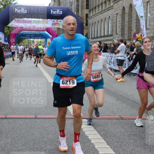 06.09.2026 - CURREX Alsterlauf Strokosch-Dieckow http://msf.ph/oto/10129100 06.09.2026 10:02:46 Ziel 2304, 2702, 2954, 3028, 3042, 3221, 3222, 3532, 4263, 4285, 5693, 5698, 6120, 6219, 6431, 8121, 8147, 8244, 8282, 8305 meine-sportfotos.de