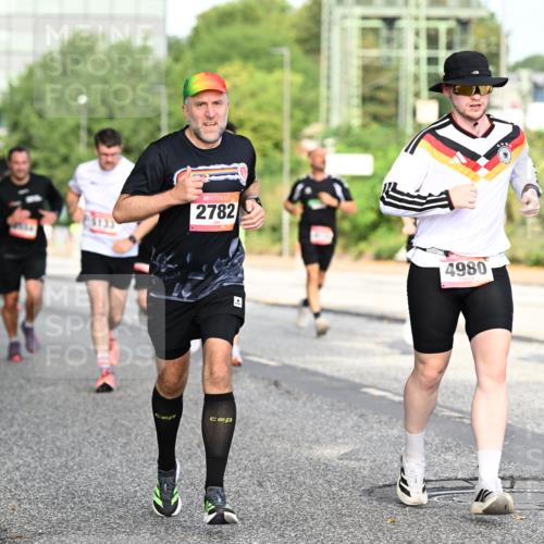06.09.2026 - CURREX Alsterlauf Dr. Thomas Lammeyer http://msf.ph/oto/10129112 06.09.2026 09:50:20 Laufen 2782, 4980 meine-sportfotos.de