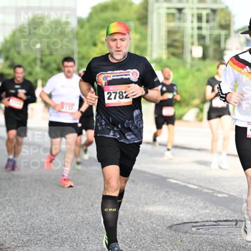 06.09.2026 - CURREX Alsterlauf Dr. Thomas Lammeyer http://msf.ph/oto/10129118 06.09.2026 09:50:21 Laufen 2782, 4980 meine-sportfotos.de