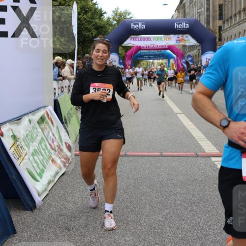 06.09.2026 - CURREX Alsterlauf Strokosch-Dieckow http://msf.ph/oto/10129121 06.09.2026 10:02:47 Ziel 2702, 2954, 3028, 3221, 3222, 4263, 5693, 5698, 6120, 6219, 6431, 8121, 8147, 8244, 8282, 8305 meine-sportfotos.de