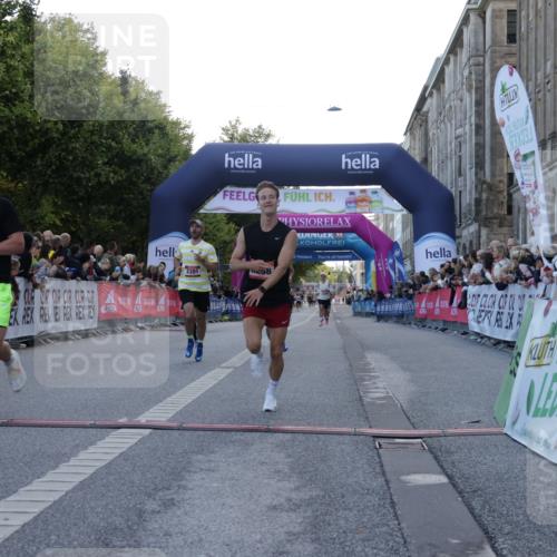 06.09.2026 - CURREX Alsterlauf Yannick Fuchs http://msf.ph/oto/10129165 06.09.2026 09:37:27 Ziel 2391, 2735, 3040, 3809, 5637, 6057, 6226, 6238 meine-sportfotos.de