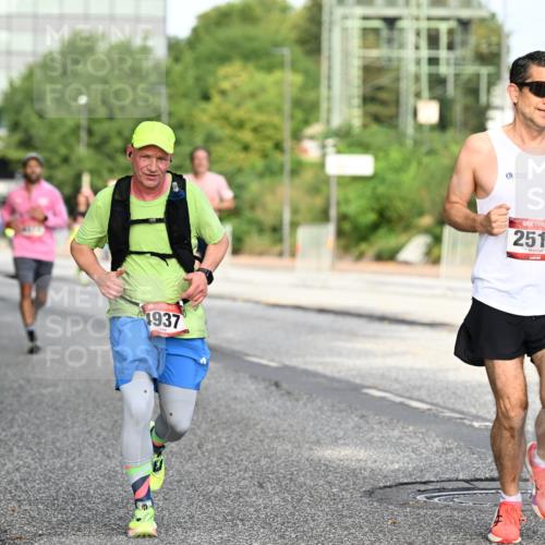 06.09.2026 - CURREX Alsterlauf Dr. Thomas Lammeyer http://msf.ph/oto/10129186 06.09.2026 09:50:28 Laufen 4937, 2518 meine-sportfotos.de
