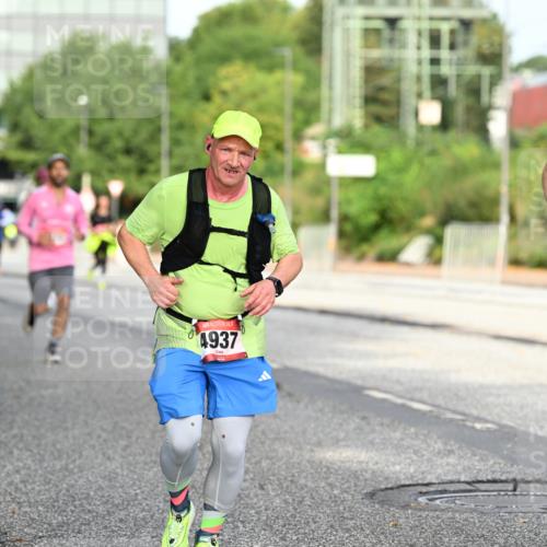 06.09.2026 - CURREX Alsterlauf Dr. Thomas Lammeyer http://msf.ph/oto/10129192 06.09.2026 09:50:28 Laufen 4937, 2518 meine-sportfotos.de