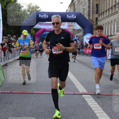 06.09.2026 - CURREX Alsterlauf Strokosch-Dieckow http://msf.ph/oto/10129200 06.09.2026 09:50:08 Ziel 2020, 2639, 3739, 4083, 4101, 4105, 4393, 4435, 5316, 5628, 5744, 5834, 6157, 6428 meine-sportfotos.de