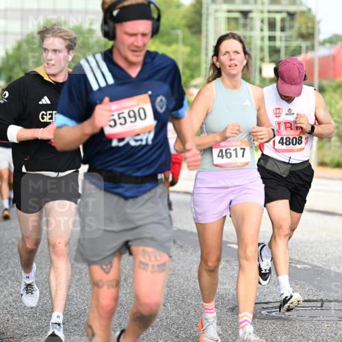 06.09.2026 - CURREX Alsterlauf Dr. Thomas Lammeyer http://msf.ph/oto/10129256 06.09.2026 09:50:34 Laufen 5590, 4617, 4808, 040 meine-sportfotos.de