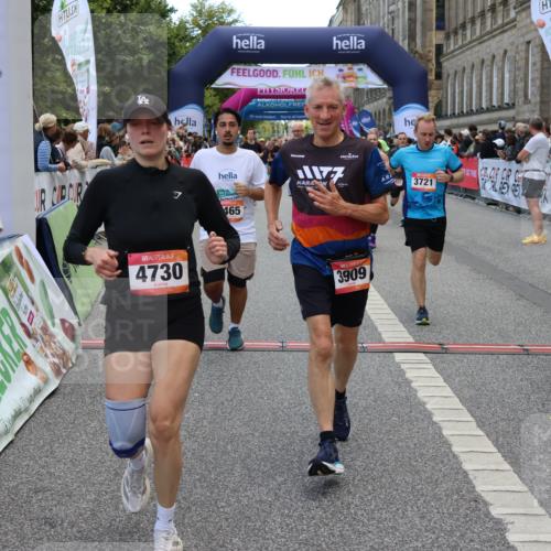 06.09.2026 - CURREX Alsterlauf Strokosch-Dieckow http://msf.ph/oto/10129286 06.09.2026 10:03:01 Ziel 2687, 3096, 3338, 3721, 3909, 4345, 4348, 4474, 4475, 4730, 4922, 5190, 5465, 5659, 5771, 5780, 5865, 5866, 5903, 6046, 6049, 6398, 8100 meine-sportfotos.de