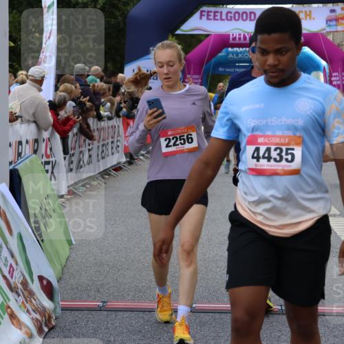 06.09.2026 - CURREX Alsterlauf Strokosch-Dieckow http://msf.ph/oto/10129290 06.09.2026 09:50:15 Ziel 2256, 2639, 2720, 3333, 3455, 3488, 3739, 4083, 4101, 4393, 4435, 4541, 5191, 5264, 5316, 5326, 5949, 5981, 6077, 6248, 6274, 6428 meine-sportfotos.de