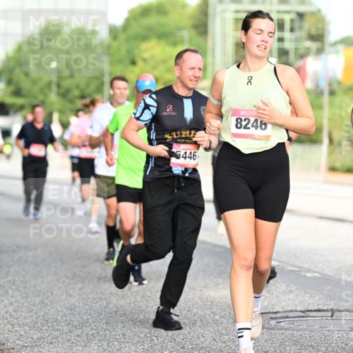 06.09.2026 - CURREX Alsterlauf Dr. Thomas Lammeyer http://msf.ph/oto/10129315 06.09.2026 09:50:41 Laufen 5446, 8246, 8322 meine-sportfotos.de