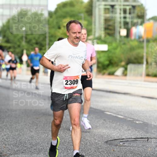 06.09.2026 - CURREX Alsterlauf Dr. Thomas Lammeyer http://msf.ph/oto/10129339 06.09.2026 09:50:43 Laufen 2309 meine-sportfotos.de