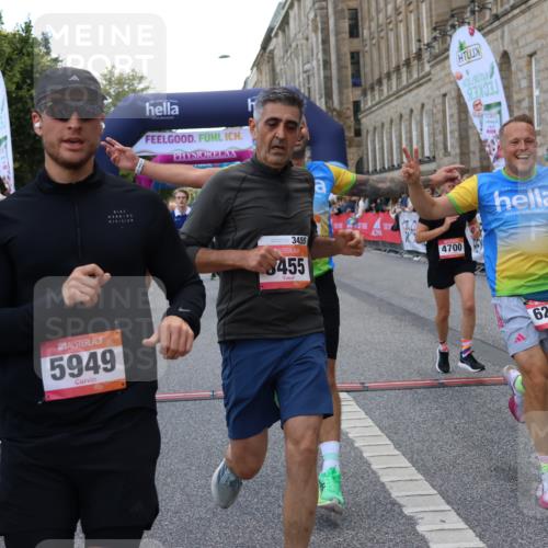 06.09.2026 - CURREX Alsterlauf Strokosch-Dieckow http://msf.ph/oto/10129340 06.09.2026 09:50:21 Ziel 2256, 2453, 2720, 2878, 3333, 3455, 3475, 3488, 4541, 4568, 4700, 4840, 5006, 5191, 5264, 5326, 5949, 5981, 6077, 6248, 6274, 8156, 8256, 8278 meine-sportfotos.de