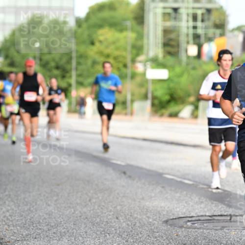 06.09.2026 - CURREX Alsterlauf Dr. Thomas Lammeyer http://msf.ph/oto/10129362 06.09.2026 09:50:46 Laufen 3102 meine-sportfotos.de