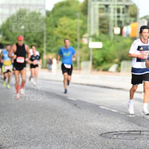 06.09.2026 - CURREX Alsterlauf Dr. Thomas Lammeyer http://msf.ph/oto/10129363 06.09.2026 09:50:46 Laufen 3102 meine-sportfotos.de