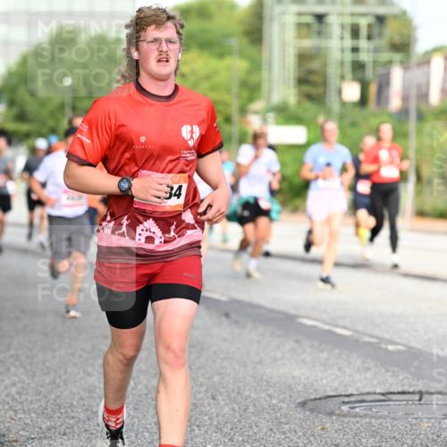 06.09.2026 - CURREX Alsterlauf Dr. Thomas Lammeyer http://msf.ph/oto/10129460 06.09.2026 09:50:57 Laufen 7, 34 meine-sportfotos.de