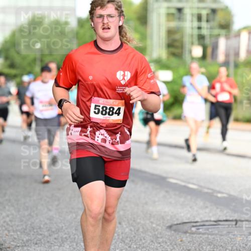 06.09.2026 - CURREX Alsterlauf Dr. Thomas Lammeyer http://msf.ph/oto/10129462 06.09.2026 09:50:57 Laufen 7, 5884 meine-sportfotos.de