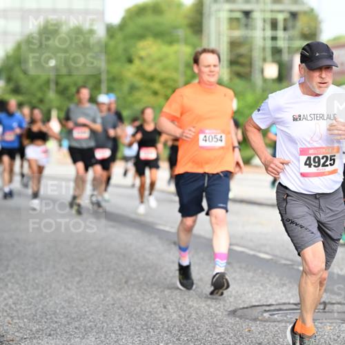 06.09.2026 - CURREX Alsterlauf Dr. Thomas Lammeyer http://msf.ph/oto/10129485 06.09.2026 09:51:00 Laufen 4054, 4925 meine-sportfotos.de