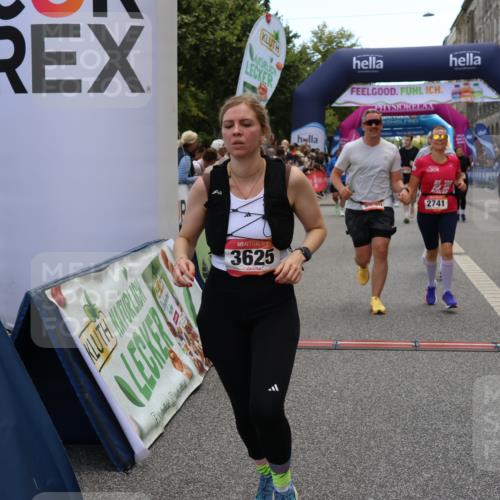 06.09.2026 - CURREX Alsterlauf Strokosch-Dieckow http://msf.ph/oto/10129506 06.09.2026 10:03:27 Ziel 2280, 2323, 2334, 2447, 2522, 2740, 2741, 2820, 3227, 3625, 3874, 5330, 5360, 5461, 5552, 5651, 6345, 6355, 8022, 8150, 8279 meine-sportfotos.de
