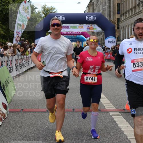 06.09.2026 - CURREX Alsterlauf Strokosch-Dieckow http://msf.ph/oto/10129552 06.09.2026 10:03:29 Ziel 2280, 2323, 2334, 2447, 2522, 2740, 2741, 2820, 3227, 3252, 3367, 3625, 3874, 4777, 5330, 5360, 5408, 5461, 5651, 6290, 6345, 6355, 8022, 8150, 8279 meine-sportfotos.de