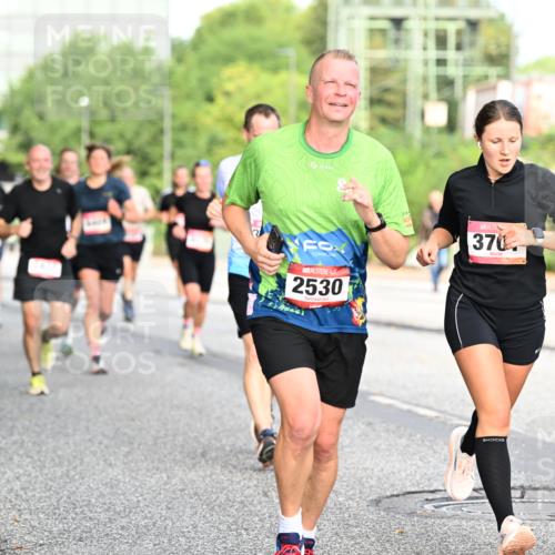 06.09.2026 - CURREX Alsterlauf Dr. Thomas Lammeyer http://msf.ph/oto/10129563 06.09.2026 09:51:09 Laufen 2530, 370 meine-sportfotos.de