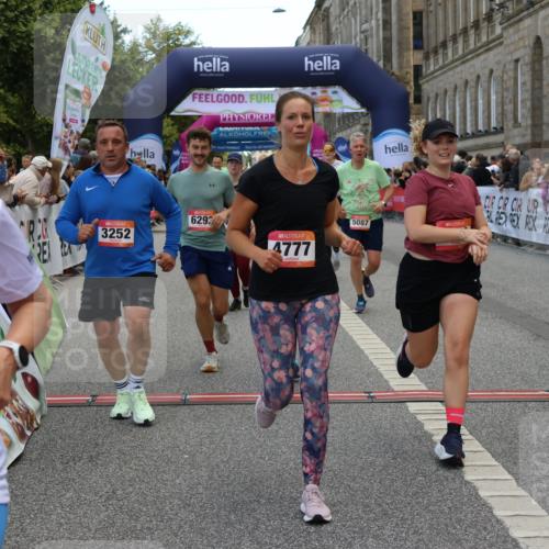 06.09.2026 - CURREX Alsterlauf Strokosch-Dieckow http://msf.ph/oto/10129585 06.09.2026 10:03:34 Ziel 2447, 2448, 2501, 2740, 2741, 2820, 2869, 3227, 3252, 3367, 3756, 4777, 5087, 5330, 5360, 5408, 5461, 6290, 6292, 6344, 8022, 8263, 8279, 8323 meine-sportfotos.de