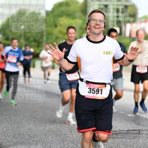 06.09.2026 - CURREX Alsterlauf Dr. Thomas Lammeyer http://msf.ph/oto/10129605 06.09.2026 09:51:14 Laufen 4316, 3591 meine-sportfotos.de