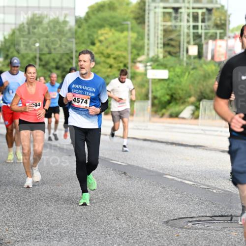 06.09.2026 - CURREX Alsterlauf Dr. Thomas Lammeyer http://msf.ph/oto/10129621 06.09.2026 09:51:15 Laufen 294, 4574, 3464, 4316 meine-sportfotos.de