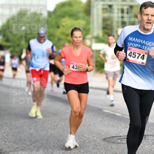 06.09.2026 - CURREX Alsterlauf Dr. Thomas Lammeyer http://msf.ph/oto/10129636 06.09.2026 09:51:17 Laufen 43, 4574 meine-sportfotos.de