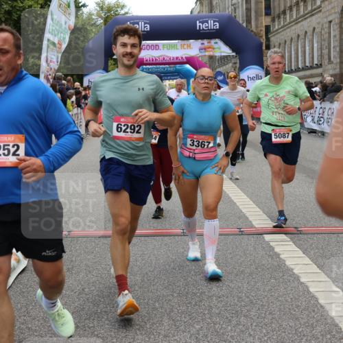 06.09.2026 - CURREX Alsterlauf Strokosch-Dieckow http://msf.ph/oto/10129648 06.09.2026 10:03:36 Ziel 2447, 2448, 2501, 2629, 2630, 2820, 2869, 3227, 3252, 3367, 3756, 4777, 5087, 5360, 5408, 5461, 5737, 6290, 6292, 6344, 8022, 8263, 8279, 8315, 8323 meine-sportfotos.de