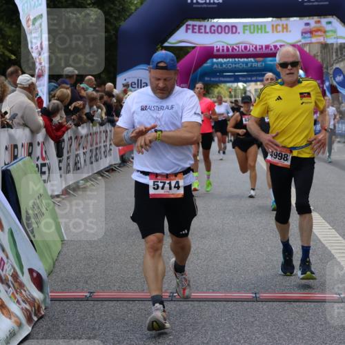 06.09.2026 - CURREX Alsterlauf Strokosch-Dieckow http://msf.ph/oto/10129649 06.09.2026 09:50:48 Ziel 3073, 3292, 3423, 4022, 4371, 4548, 4556, 4834, 4997, 4998, 5178, 5282, 5714, 6182, 8277 meine-sportfotos.de