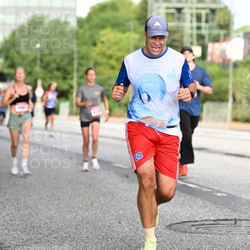 06.09.2026 - CURREX Alsterlauf Dr. Thomas Lammeyer http://msf.ph/oto/10129651 06.09.2026 09:51:19 Laufen 568 meine-sportfotos.de