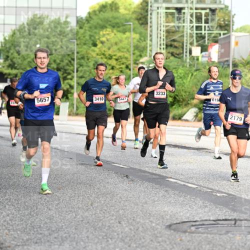 06.09.2026 - CURREX Alsterlauf Dr. Thomas Lammeyer http://msf.ph/oto/10129713 06.09.2026 09:51:26 Laufen 2397, 3629, 5657, 3410, 5447, 3233, 619, 2179 meine-sportfotos.de