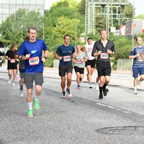 06.09.2026 - CURREX Alsterlauf Dr. Thomas Lammeyer http://msf.ph/oto/10129715 06.09.2026 09:51:26 Laufen 239, 3629, 074, 3233, 2348, 5657, 3410, 5447, 619, 2179 meine-sportfotos.de